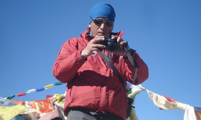 Nepal Trekking Guide