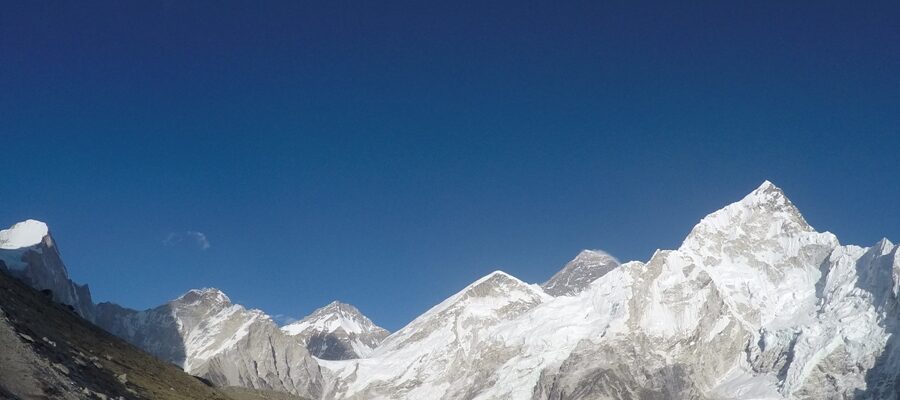 Trekking mountain