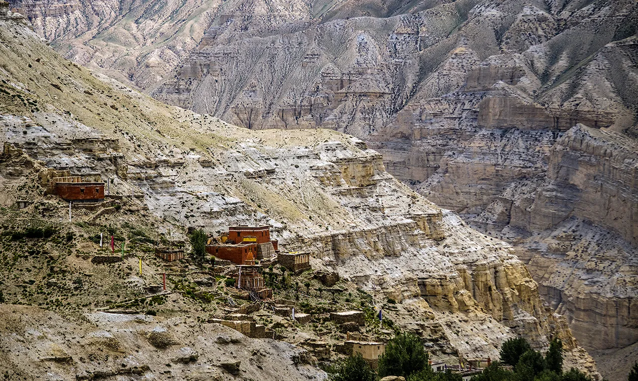 Upper Mustang Trekking