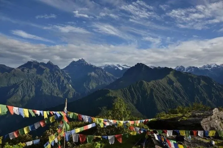 Ama Yangri Trek – 4 Days