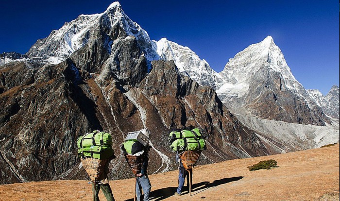 Cholatse Peak – 28 Days