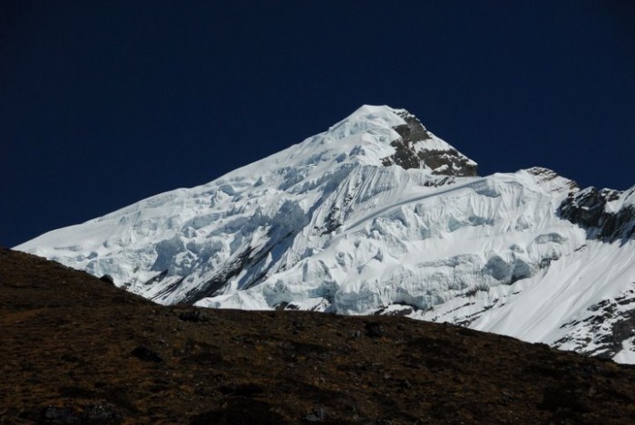 Chulu West Peak Climbing – 21 Days