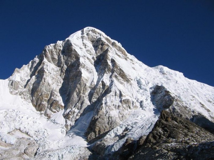 Pumori Expedition – 30 Days