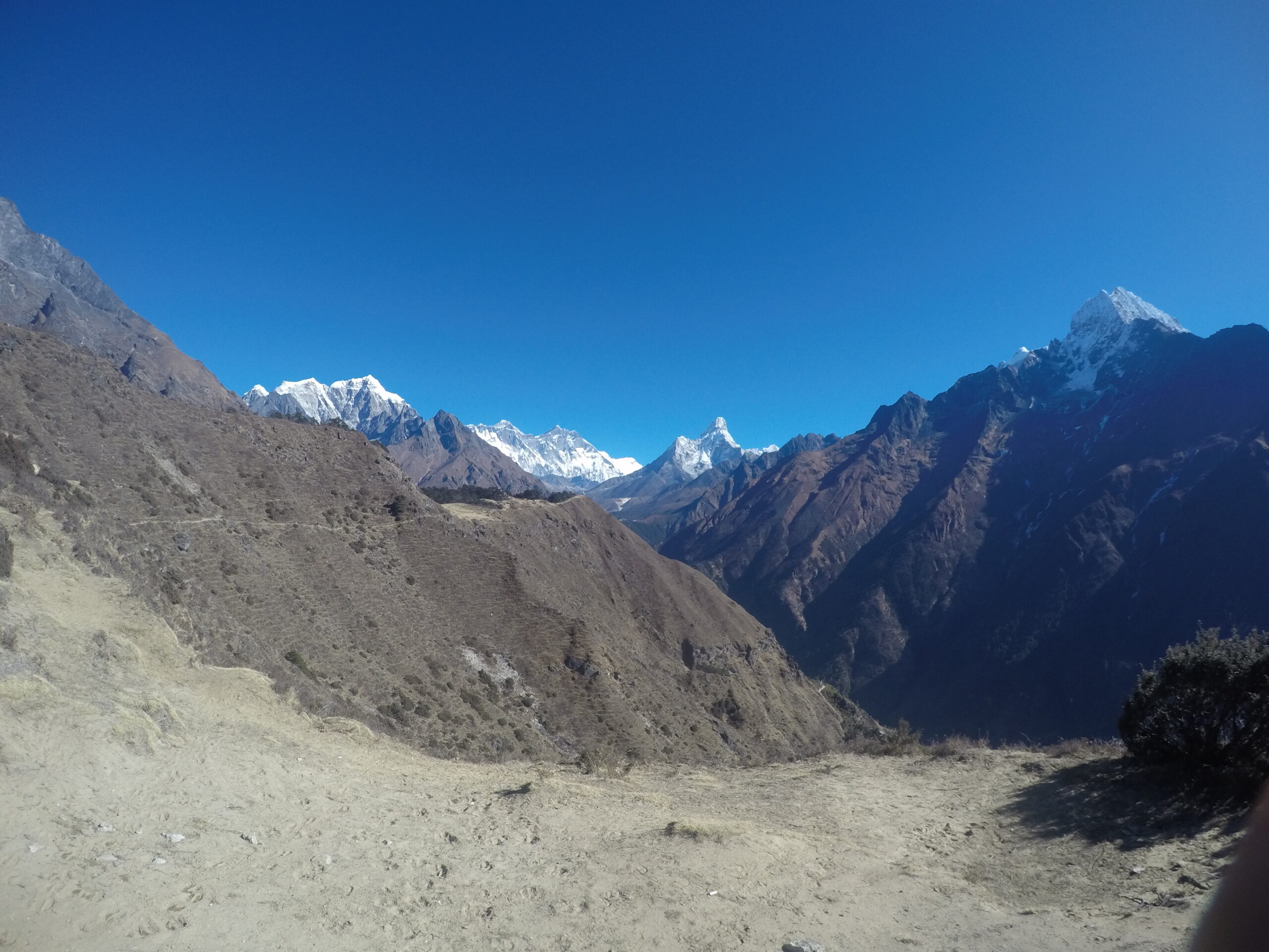 How to Acclimatize Properly on High-Altitude Treks: A Guide by Skyline Treks