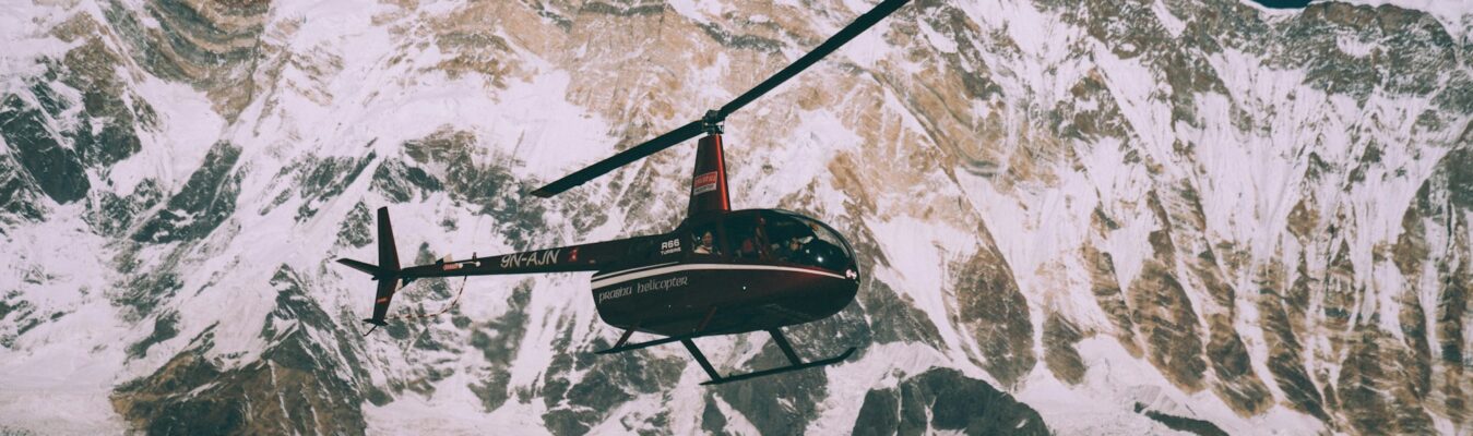 Helicopter Tour to Mount Everest: What to Expect on This Luxury Adventure