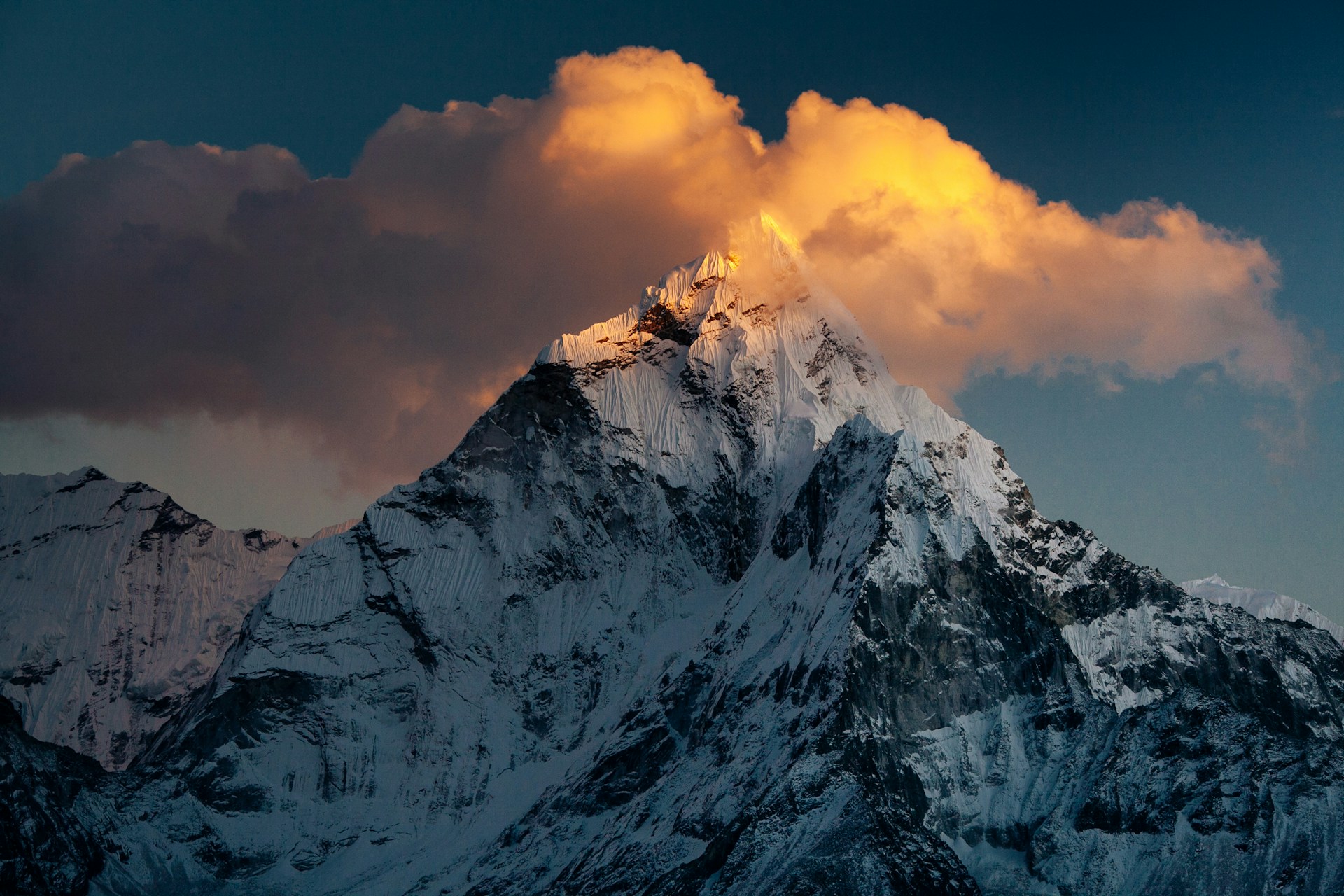 Best Time for Ama Dablam Expedition