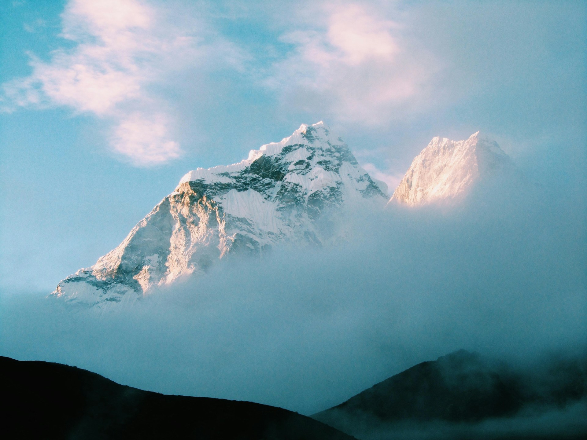 Where Is Ama Dablam Located?