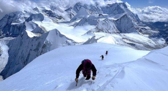 Baruntse Expedition (7,129m): The Ultimate Climbing Guide to Nepal’s